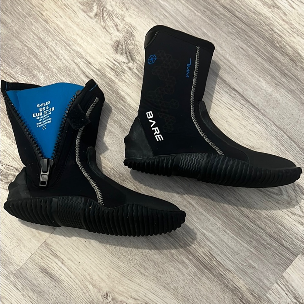Bare Black and Blue scuba Diving Boots 5mm